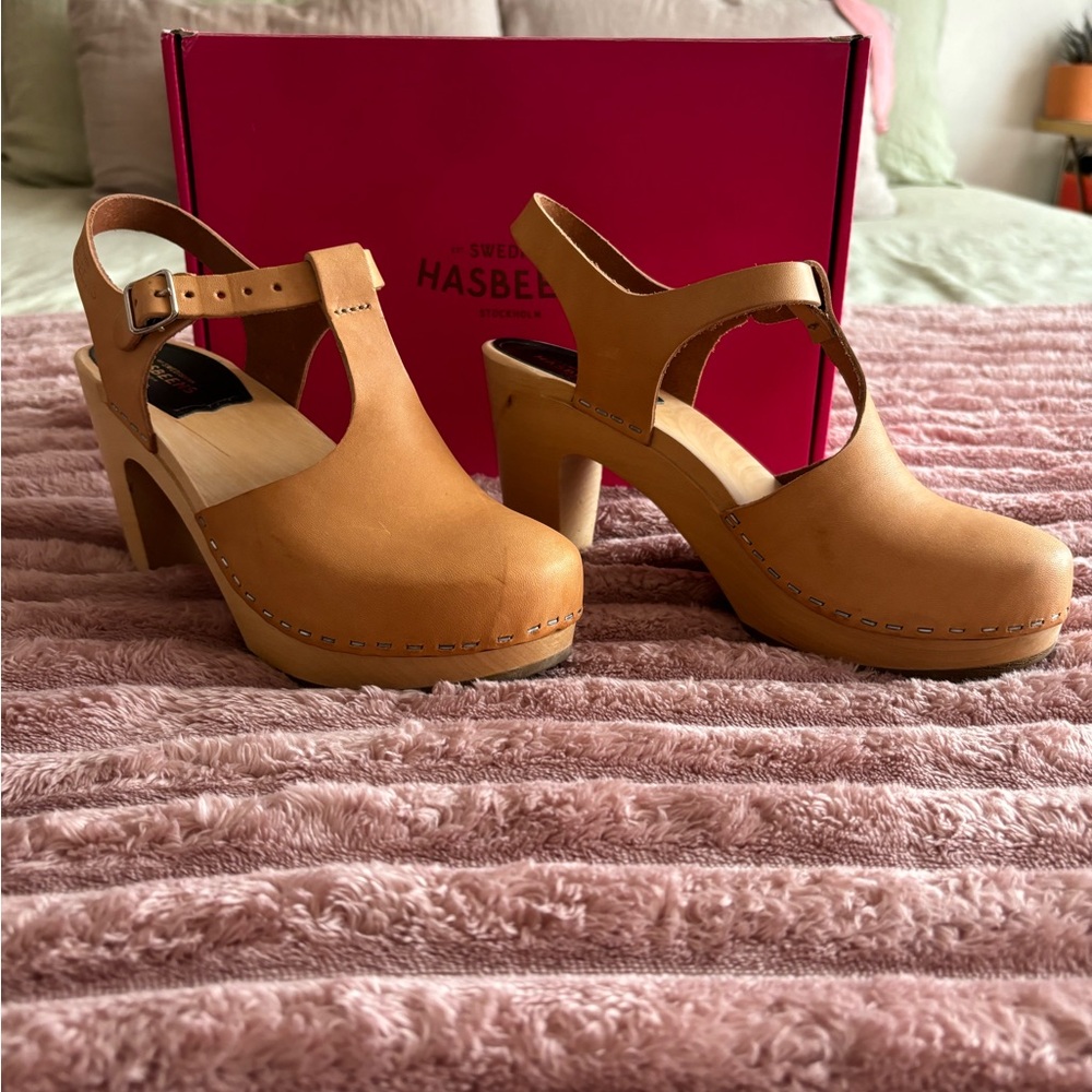Swedish Hasbeens Tan Leather T-Strap Heeled Clogs